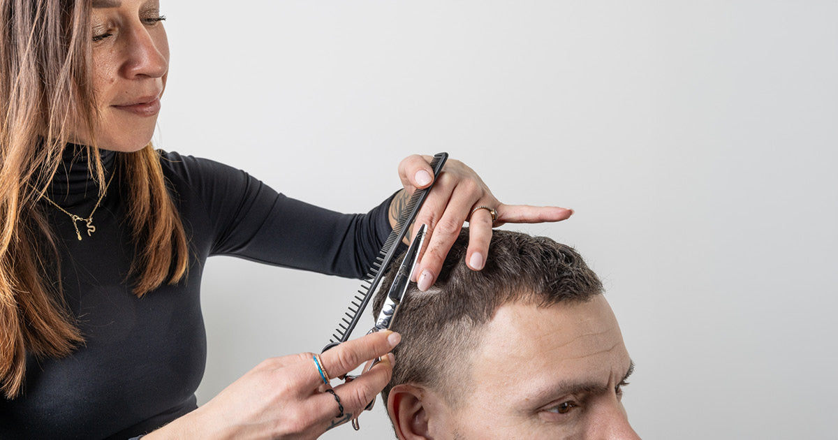 Hair Help Desk: Kannattaako hiustenlähdöstä puhua asiakkaalle, jolla sitä ei vielä ole?