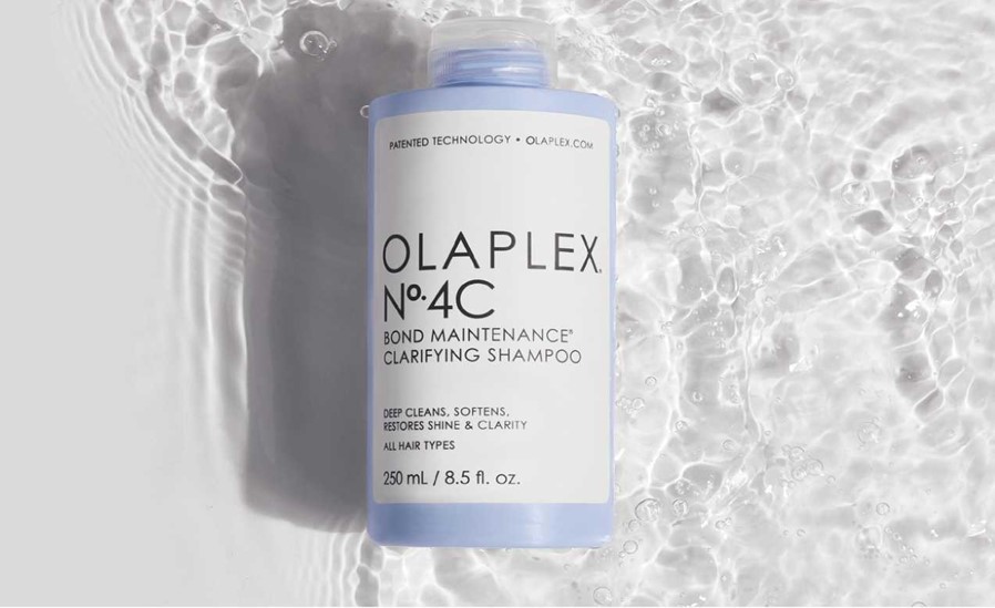 Syväpuhdistava OLAPLEX No.4C Bond Maintenance™ Clarifying Shampoo